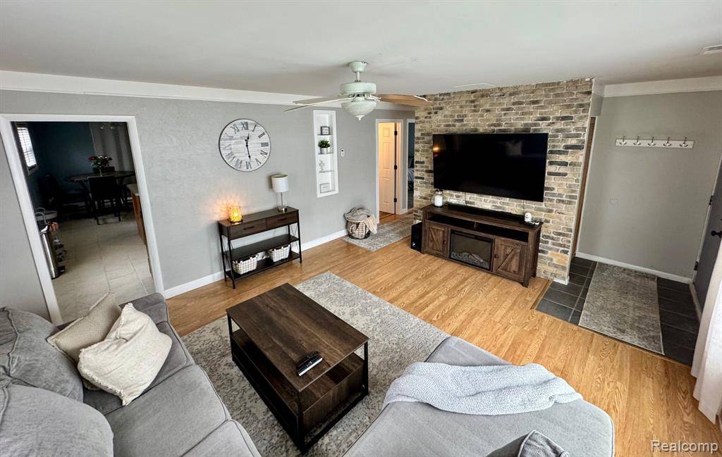 Westland, MI 48186,35860 GLEN Street