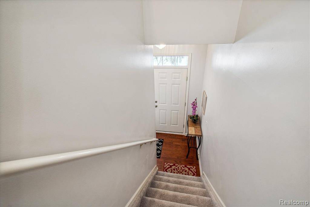 Canton, MI 48188,47708 ORMSKIRK Drive