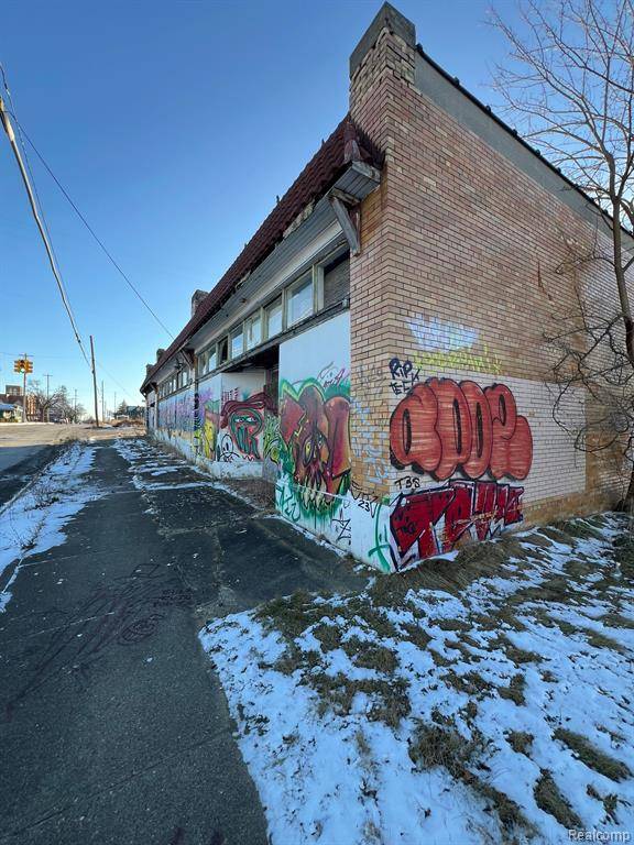 Flint, MI 48506,1550 DAVISON Road