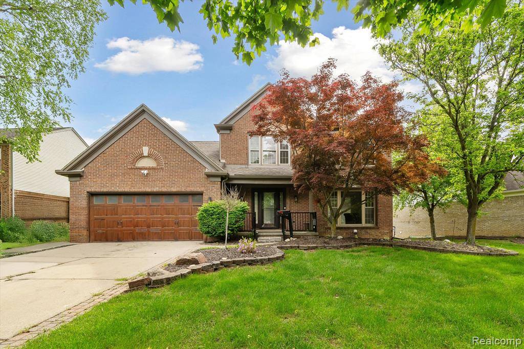 West Bloomfield, MI 48324,1869 MIDCHESTER Drive