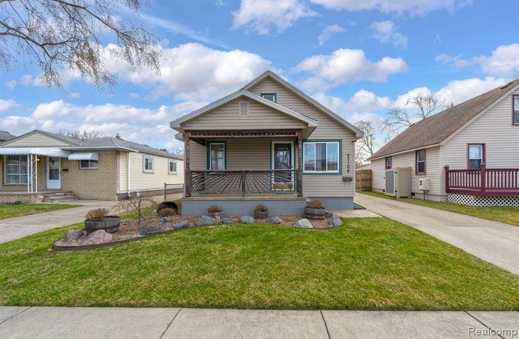 Madison Heights, MI 48071,27108 GROVELAND Street