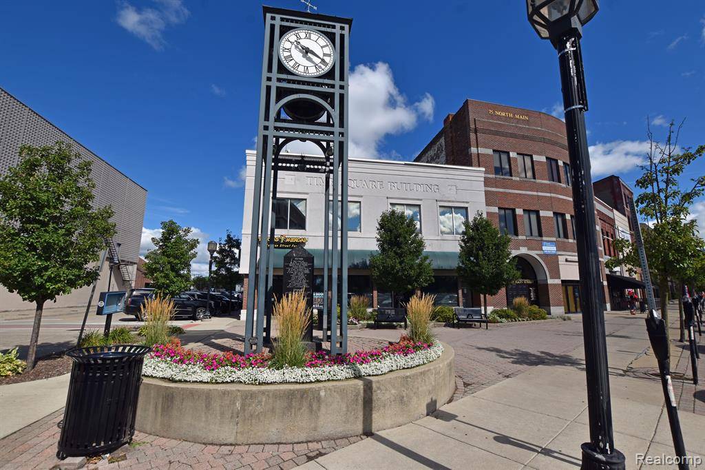 Mount Clemens, MI 48043,71 N MAIN Street