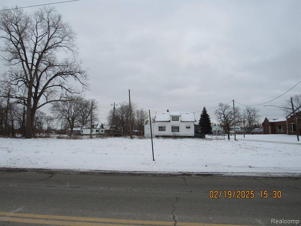 Hamtramck, MI 48212,13100 DEQUINDRE Street