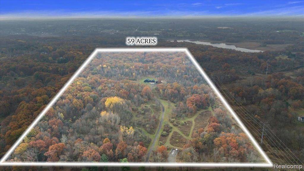 Davisburg, MI 48350,13241 RATTALEE LAKE Road