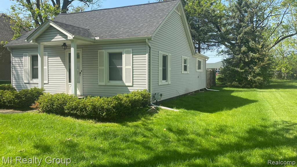 Troy, MI 48098,244 FLORENCE Drive