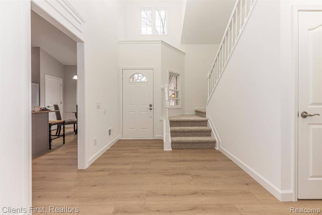 Northville, MI 48168,39603 GREENBRIER Court