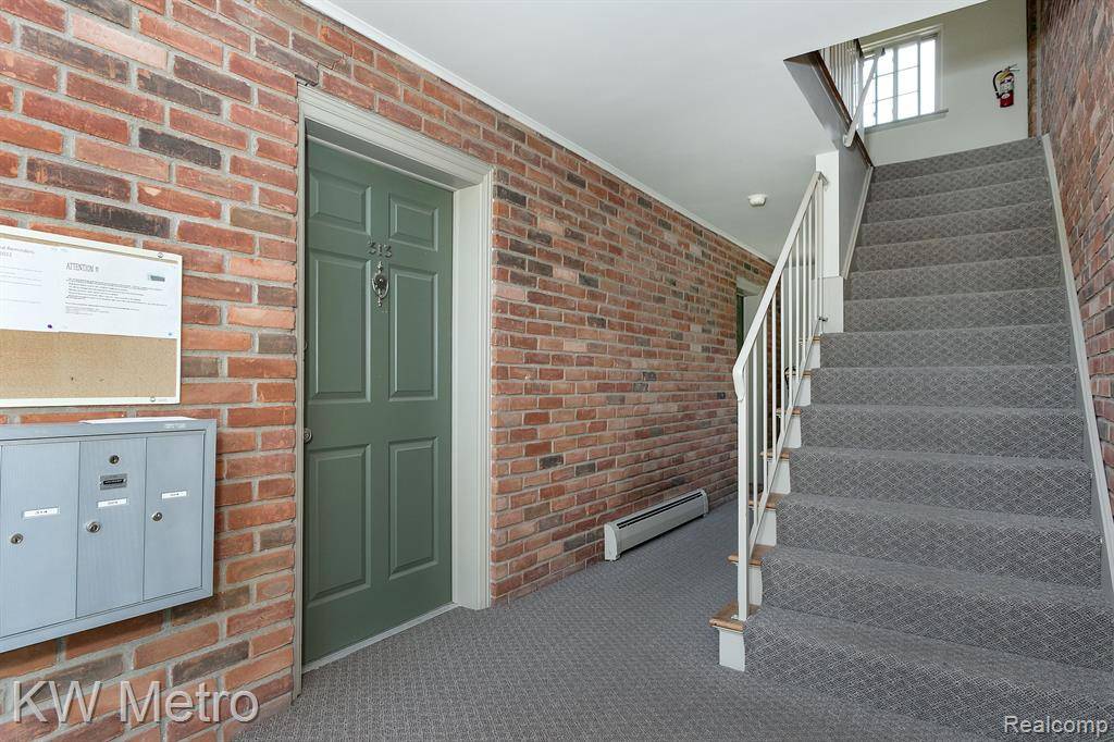 Rochester, MI 48307,436 ROMEO Road