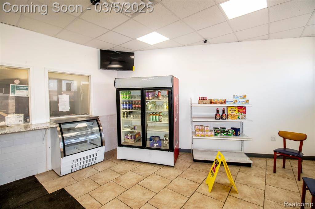 Hamtramck, MI 48212,4128 E MCNICHOLS Road