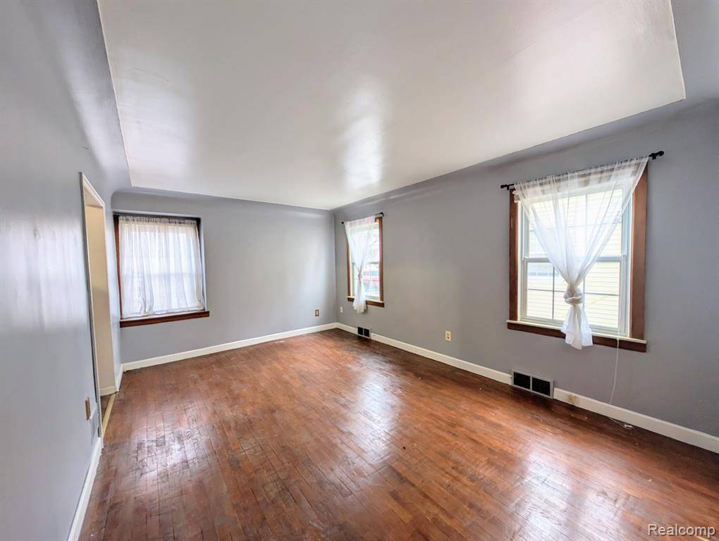 Saginaw, MI 48602,239 BORLAND