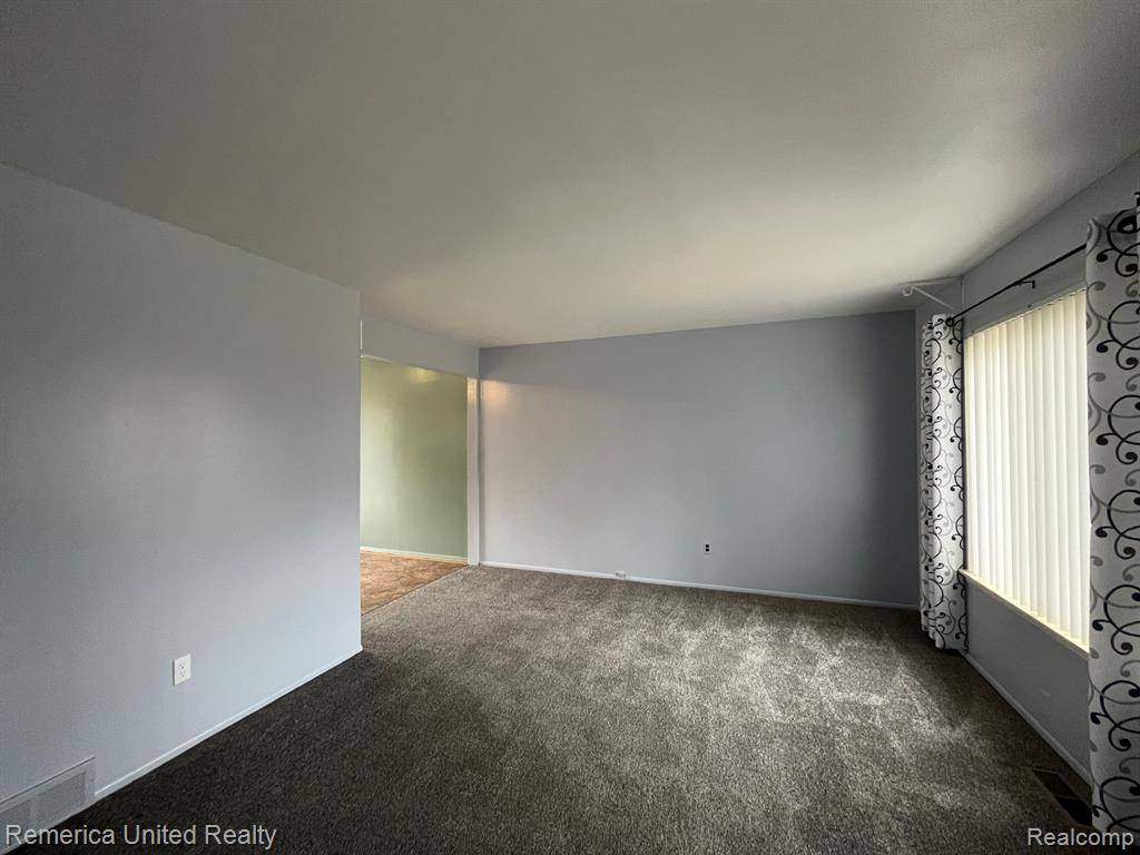 Roseville, MI 48066,27766 Eastwick