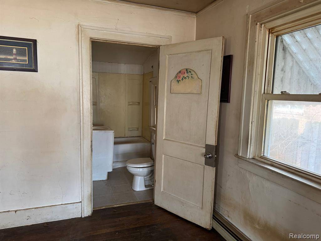 Saint Clair Shores, MI 48080,21628 LAKEVIEW Street