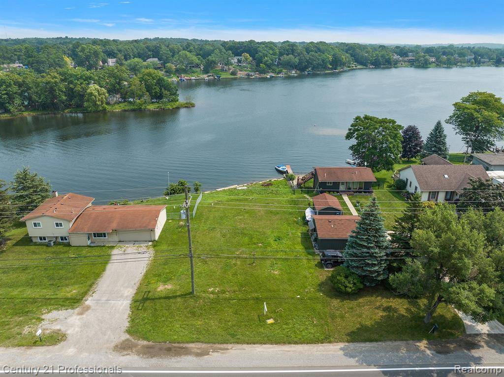 Clarkston, MI 48348,9876 W DIXIE Highway