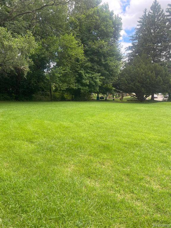 Royal Oak, MI 48073,000 Poplar Avenue