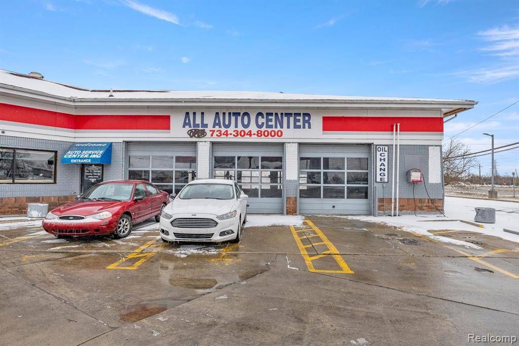 Trenton, MI 48183,4407 FORT Street