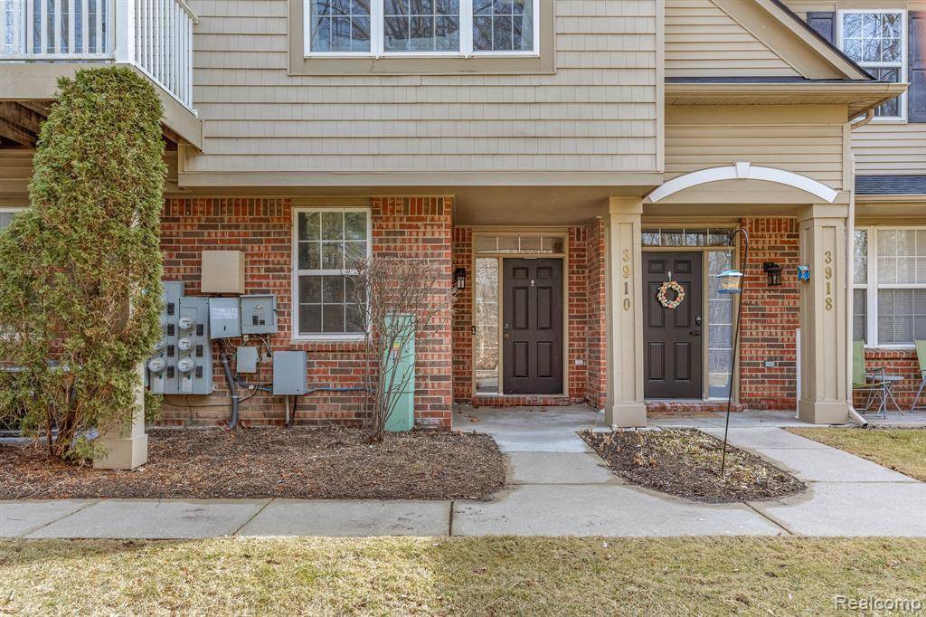 Canton, MI 48188,3910 NORWICH Drive