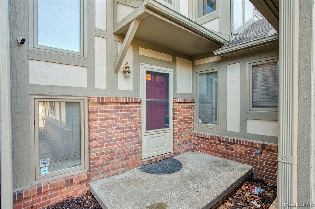Canton, MI 48187,42033 SARATOGA Circle