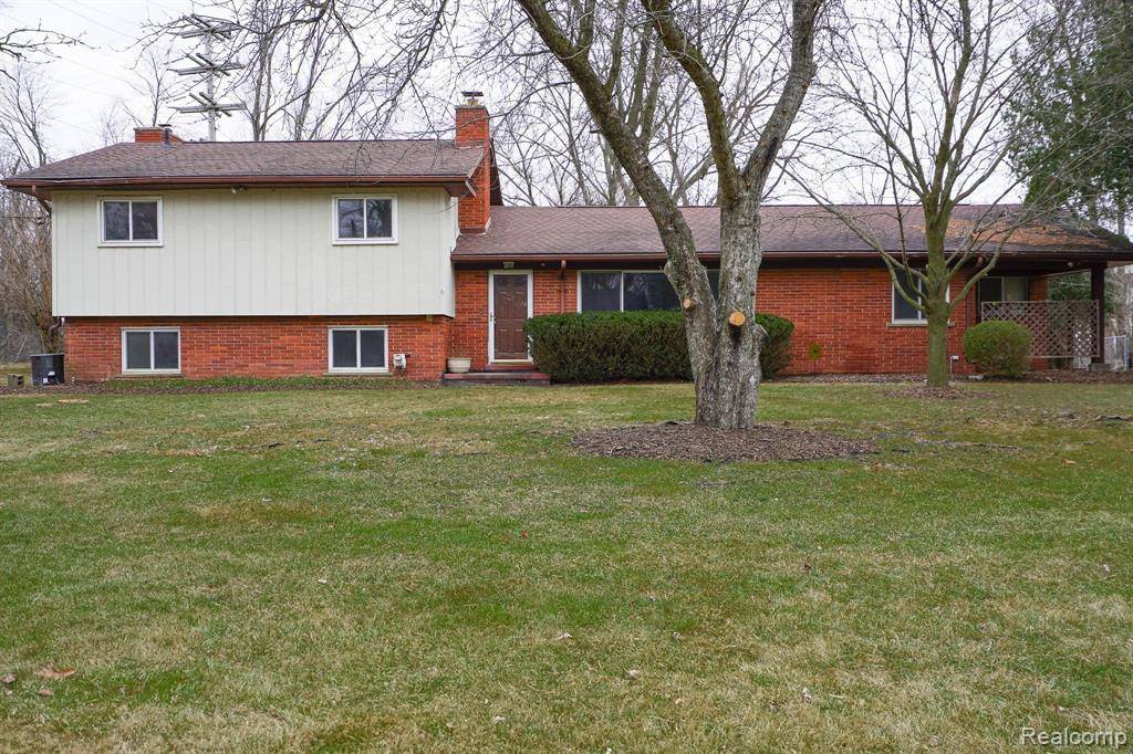 Wayne, MI 48184,3649 S JOHN HIX Road