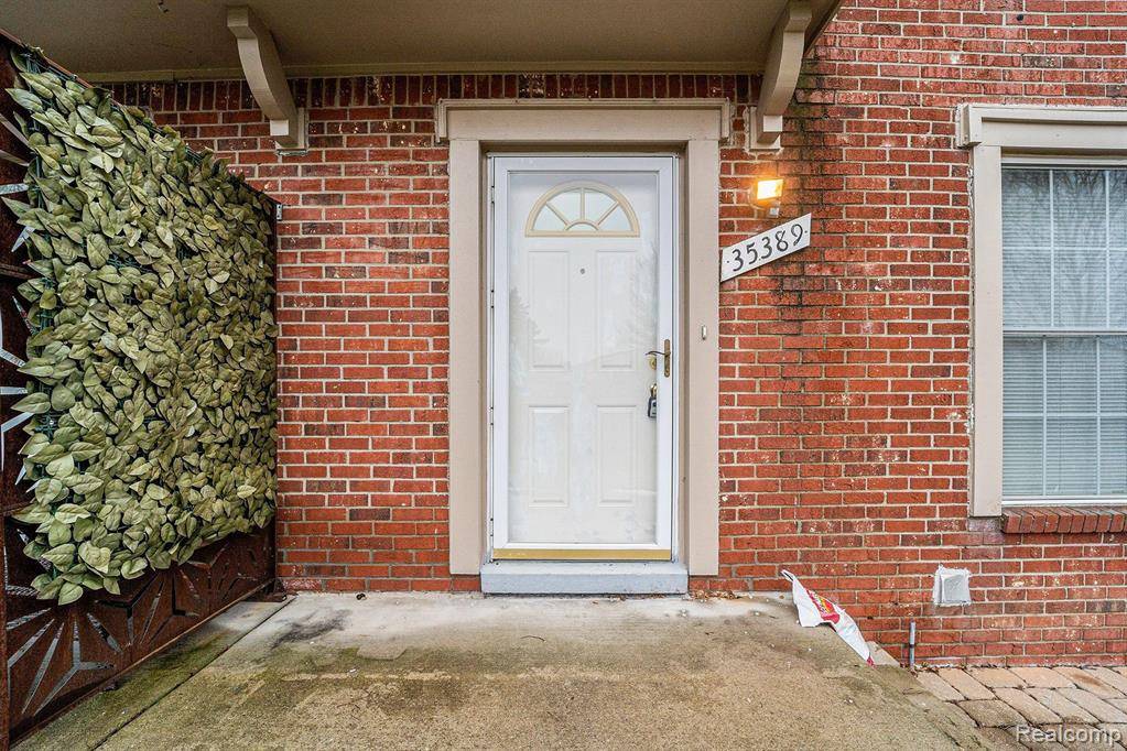 Sterling Heights, MI 48312,35389 TALL OAKS Drive