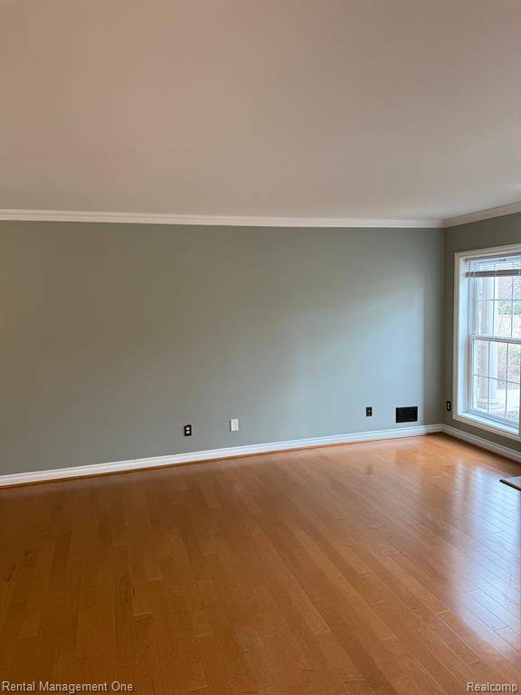 Ypsilanti, MI 48197,5709 HAMPSHIRE Lane