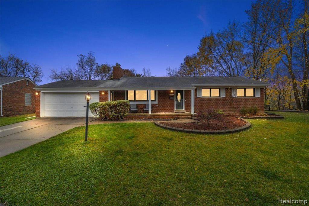 Farmington, MI 48336,24119 SAINT MARY Court