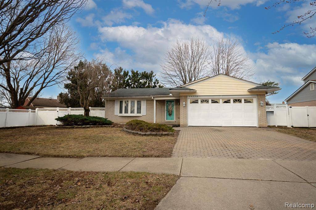 Woodhaven, MI 48183,24772 CABOT Drive