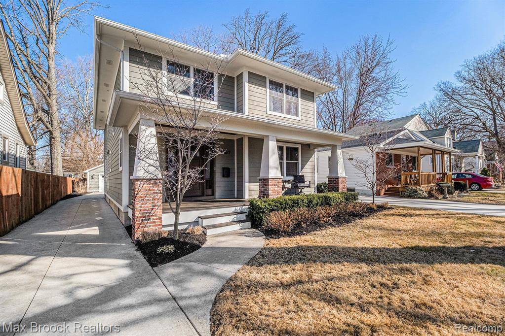 Royal Oak, MI 48067,907 E 6TH Street