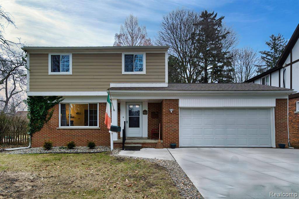 Livonia, MI 48150,9912 AUBURNDALE Street