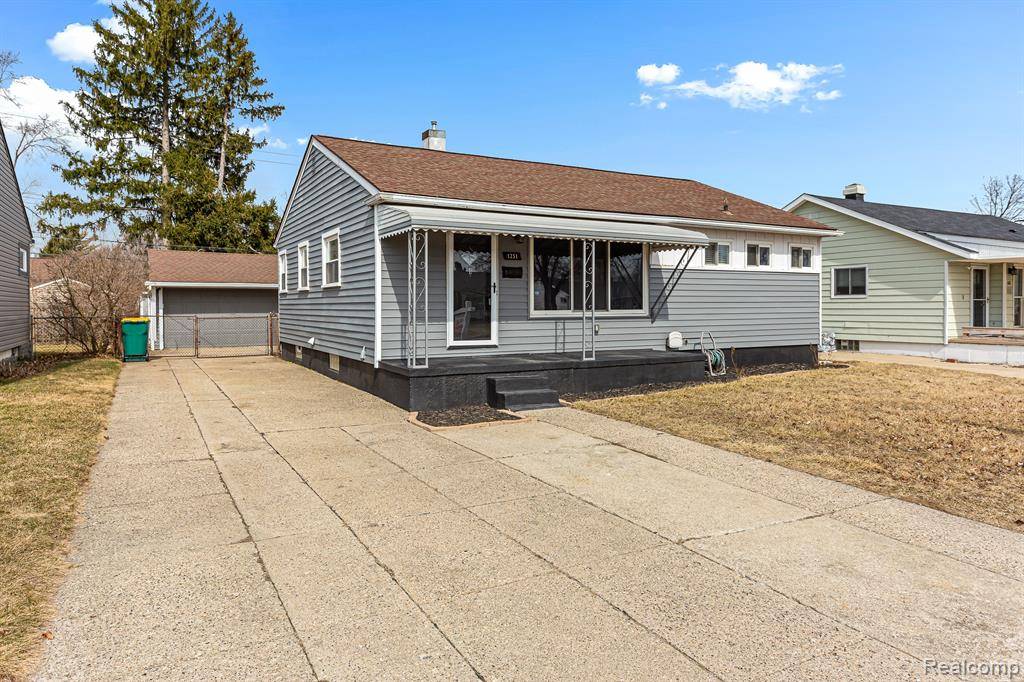 Ypsilanti, MI 48198,1251 CLARITA Street