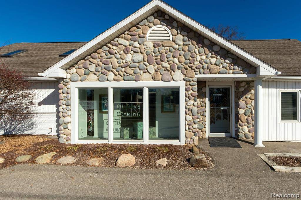 Novi, MI,41200 W 10 MILE Road