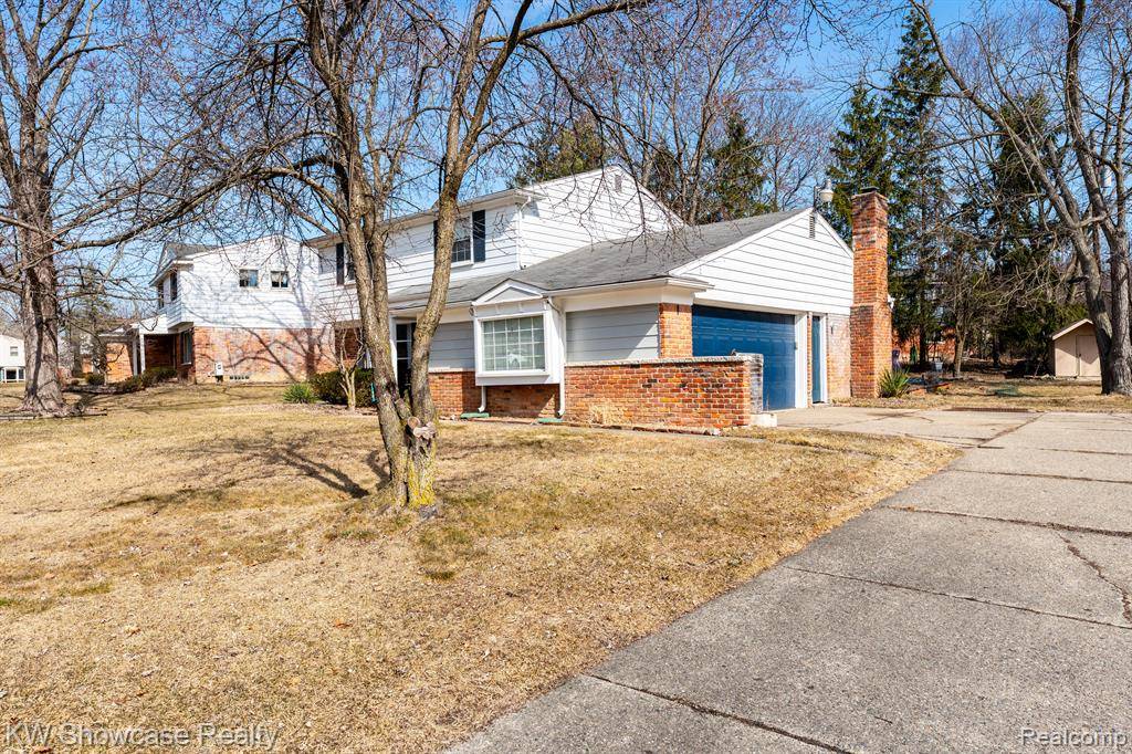 Farmington Hills, MI 48336,29184 HEMLOCK Court