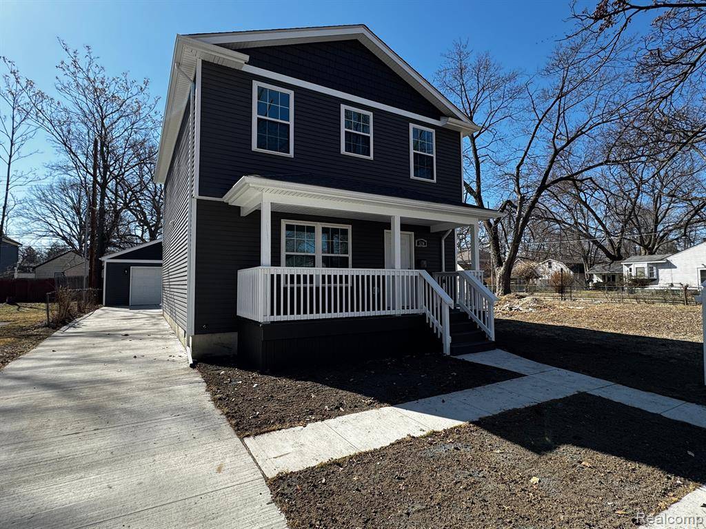 Hazel Park, MI 48030,520 E EVELYN Avenue