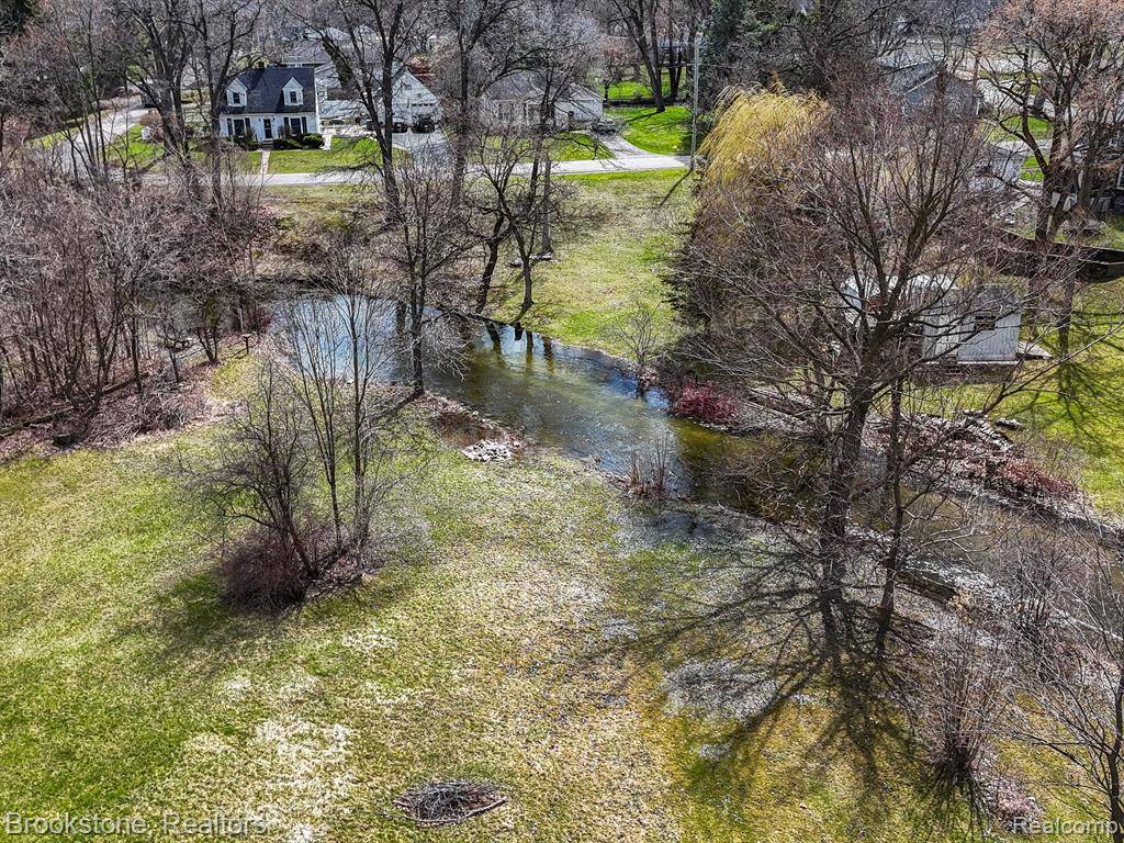 Lake Orion, MI 48362,576 E FLINT Street