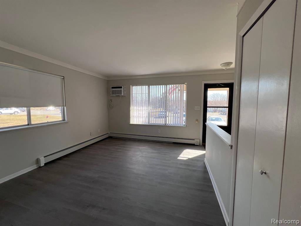 South Lyon, MI 48178,25159 Franklin Terrace