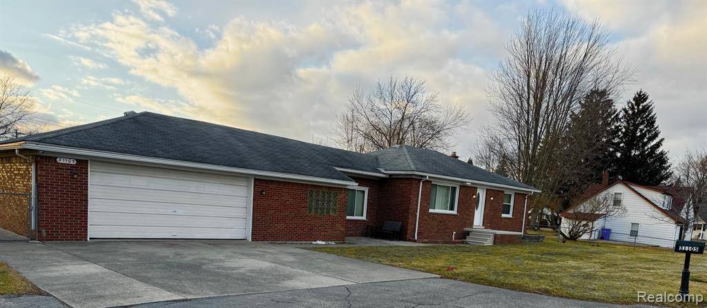 Fraser, MI 48026,31105 LEOTA Street