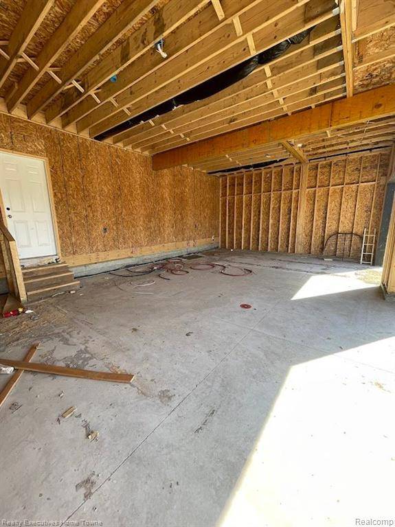 Macomb, MI 48042,50506 MISTWOOD Drive