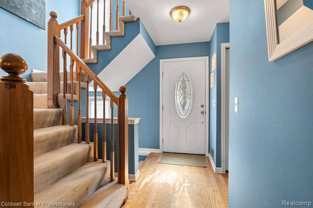 Canton, MI 48187,42046 SARATOGA Circle