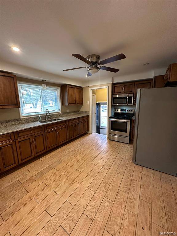 Clarkston, MI,5026 FRANKWILL Avenue