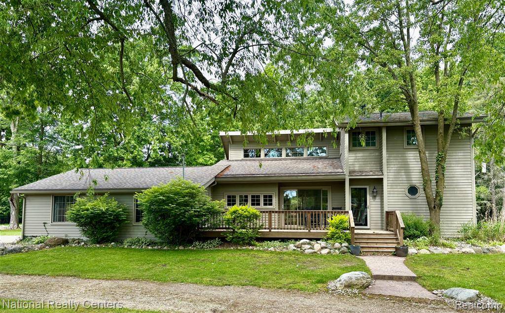 Howell, MI 48855,9247 SCHREPFER Road