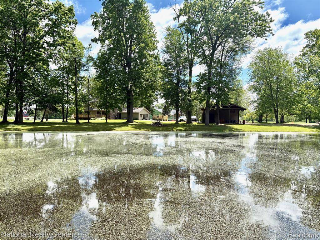 Howell, MI 48855,9247 SCHREPFER Road