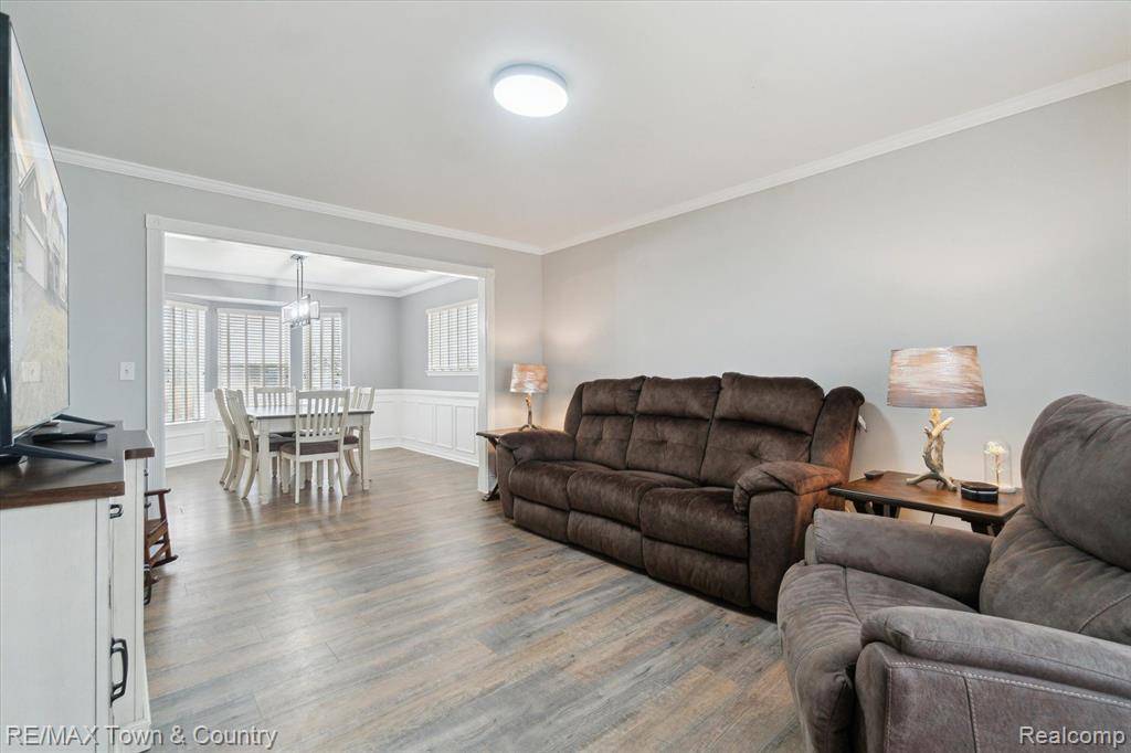 Grand Blanc, MI 48439,7490 WATERFALL Drive