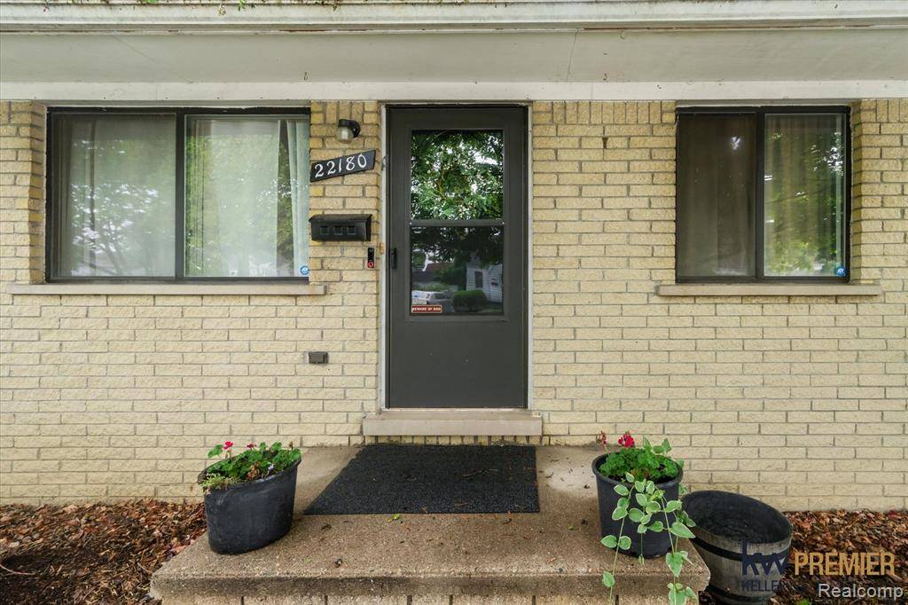Eastpointe, MI 48021,22180 Boulder Avenue
