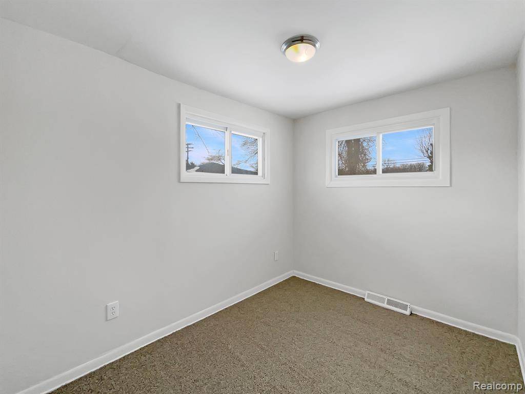 Romulus, MI 48174,11340 DELANO Street