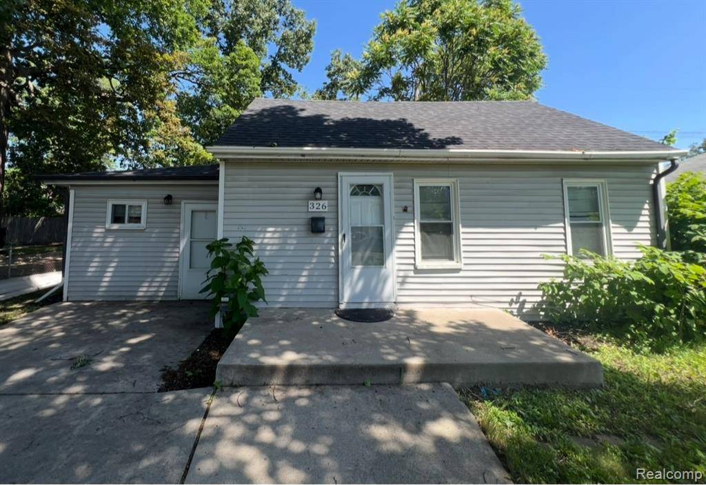 Hazel Park, MI 48030,326 W Granet Avenue