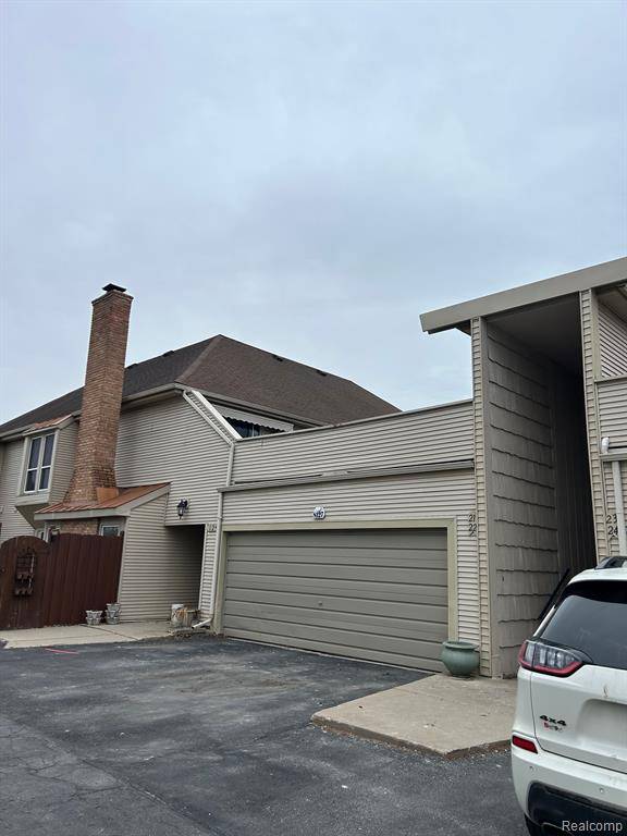Grosse Ile, MI 48138,8127 COLONY Drive