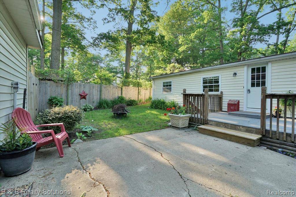 Columbiaville, MI 48421,250 INDIAN Trail