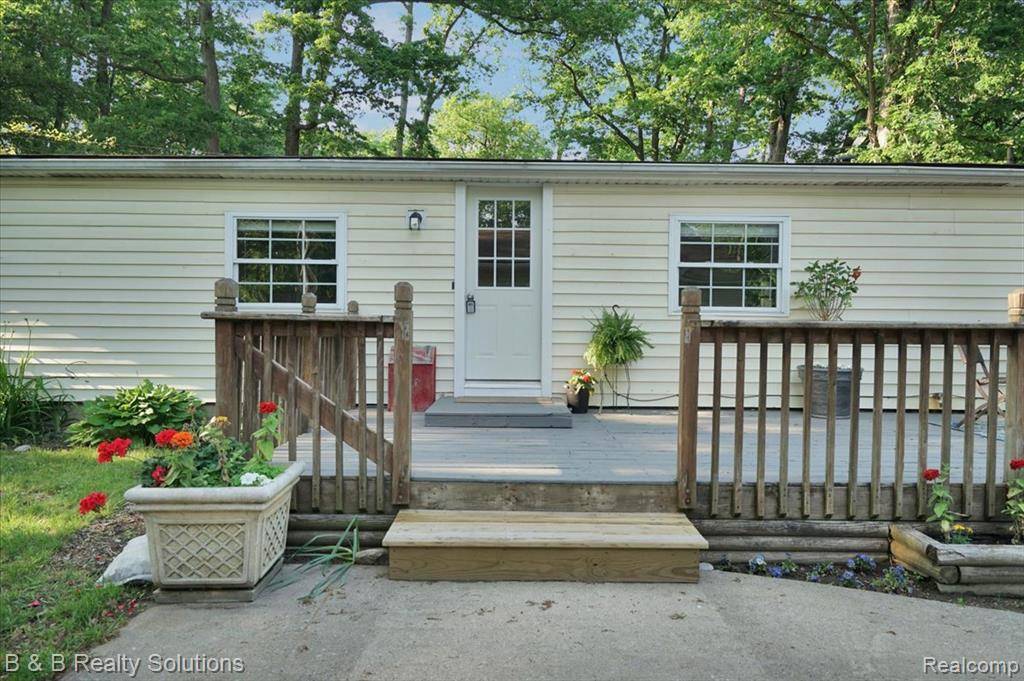 Columbiaville, MI 48421,250 INDIAN Trail