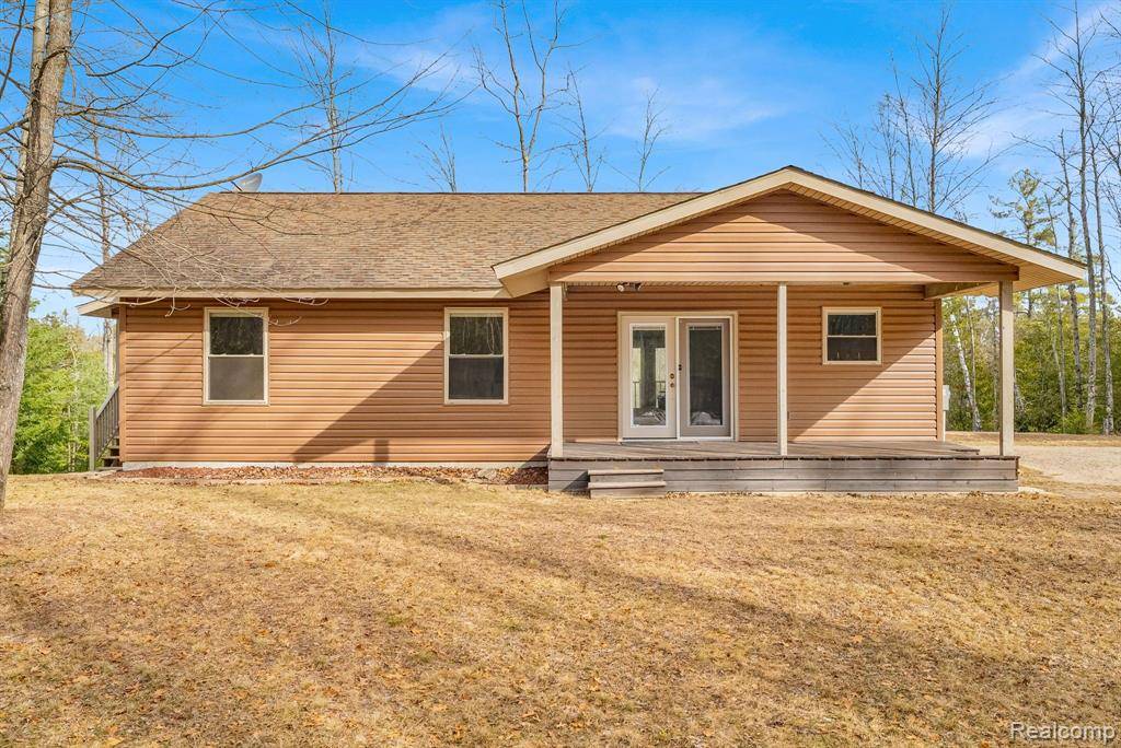 Alger, MI 48610,241 DENNY Lane
