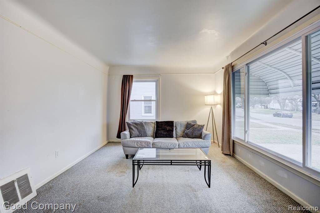 Mount Clemens, MI 48043,1509 HAMPTON Road