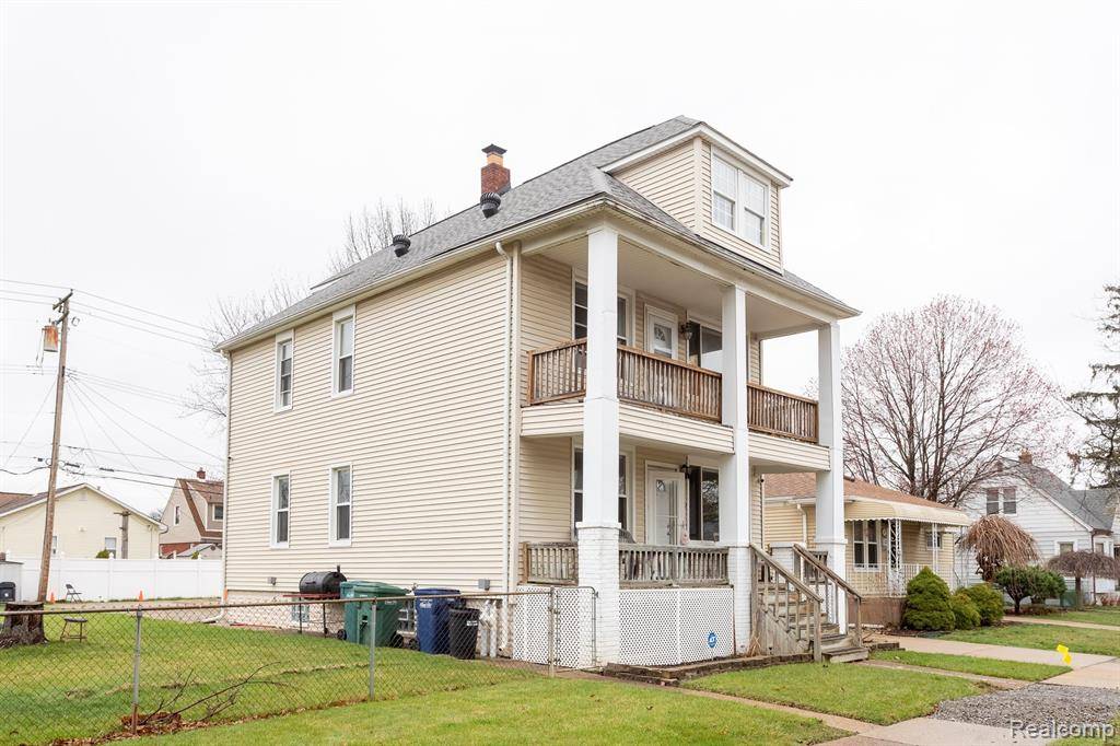 Lincoln Park, MI 48146,880 WHITE Avenue