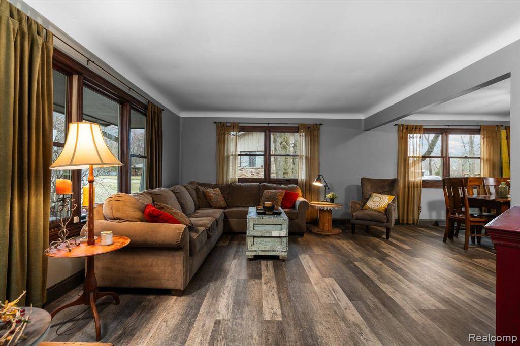 Commerce Twp, MI 48382,6165 VENICE Drive